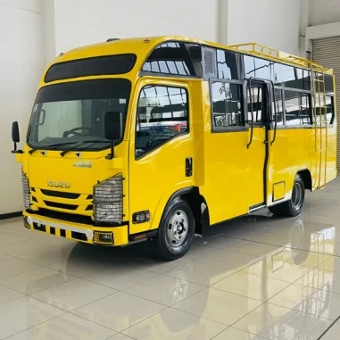 Isuzu NMR Bus 26 Seater