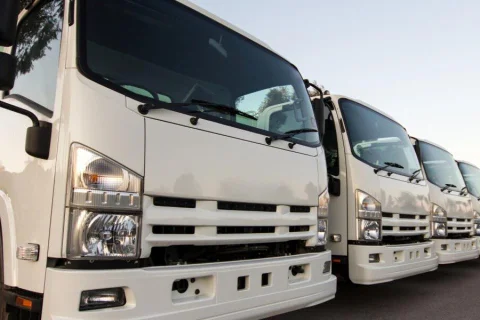 Key Factors to Consider When Choosing a Commercial Vehicle for Your Business